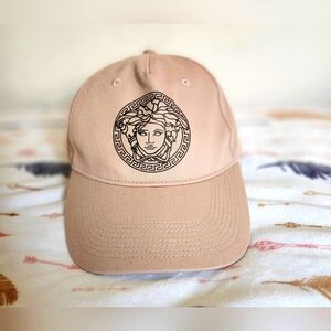 Vercase cap new with tag